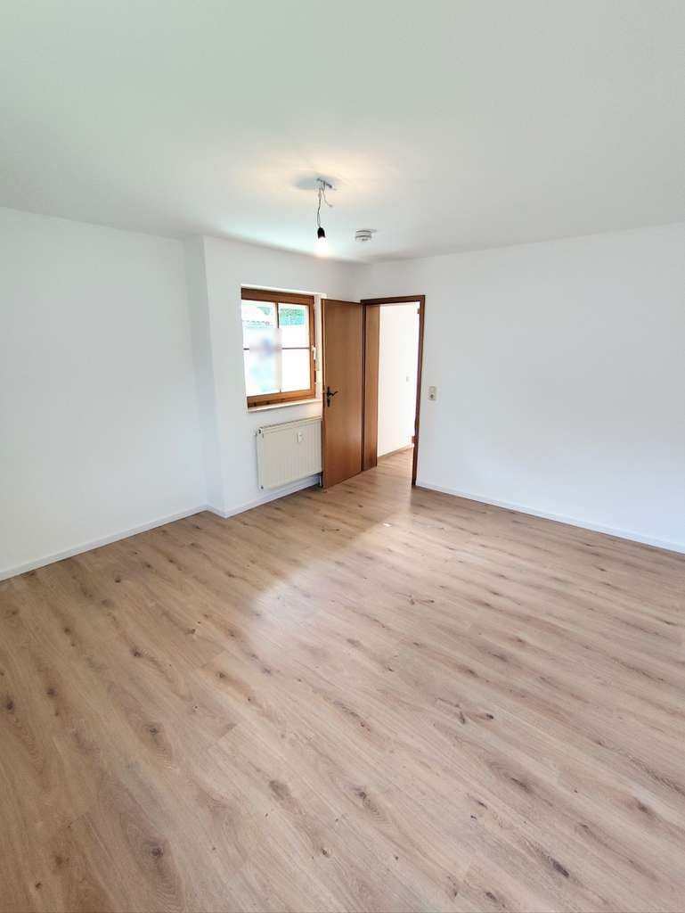 Immobilie in Innernzell - Tolle Zwei-Zimmer-Wohnung in Innernzell - Bild 4
