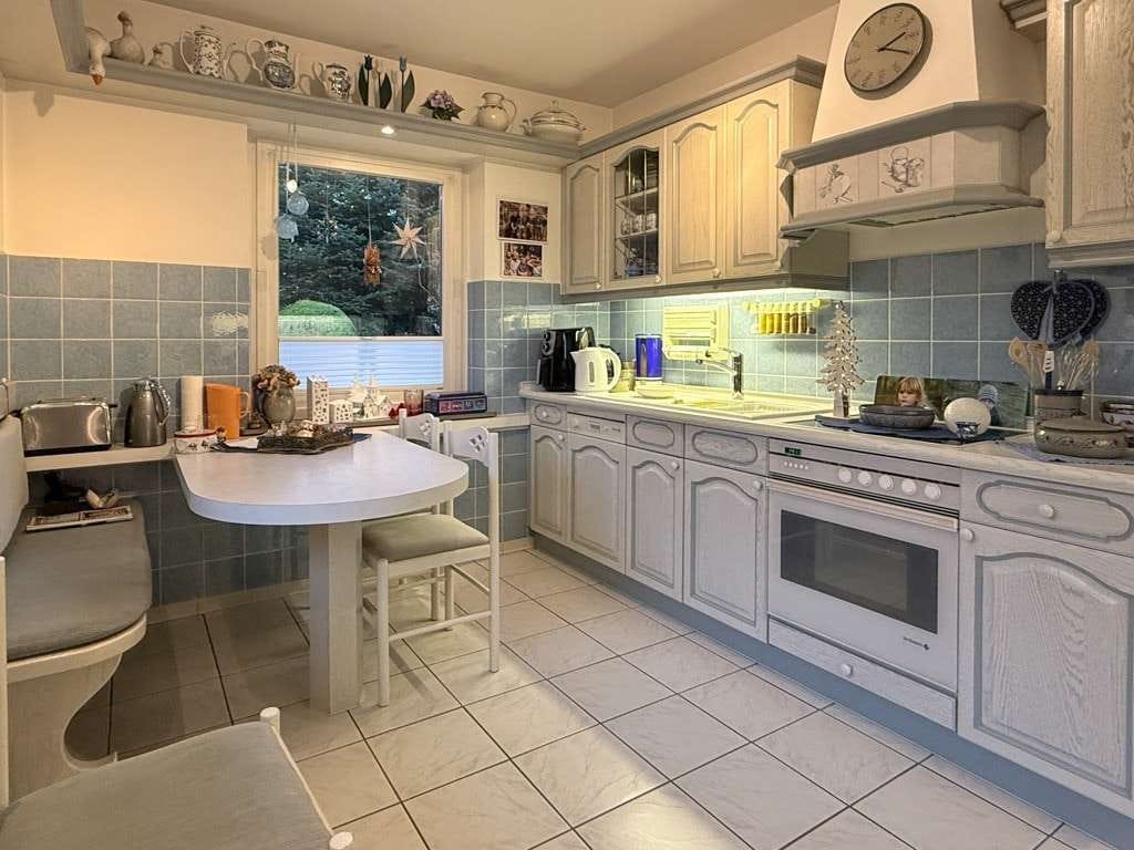 Immobilie in Oldersbek - Tlw. unterkellertes Einfamilienhaus mit Anbau, Sauna, Garage und Terrasse nahe der Kreisstadt Husum - Bild 3