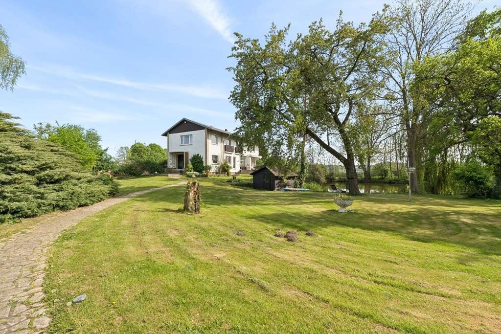 Immobilie in Bad Nenndorf - Am Ende der Straße steht (D)ein Haus am See - Bild 3
