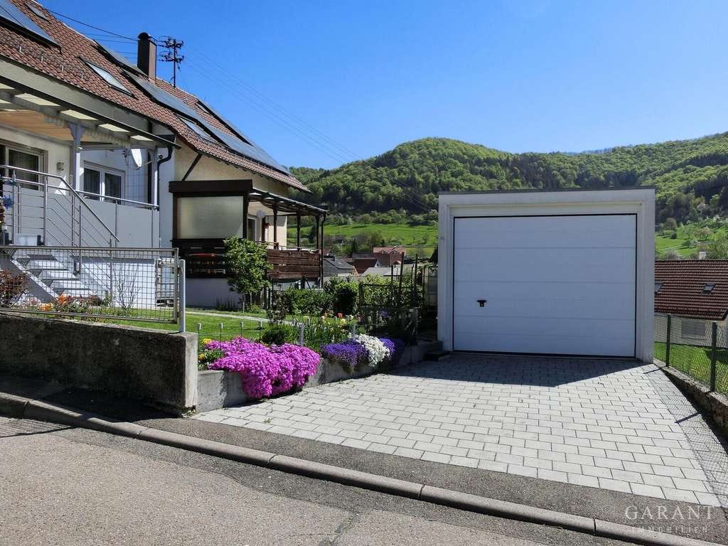 Immobilie in Bad Überkingen - Modernisiertes Einfamilienhaus in traumhafter Umgebung, inkl. Einbauküche und Garage - Bild 2