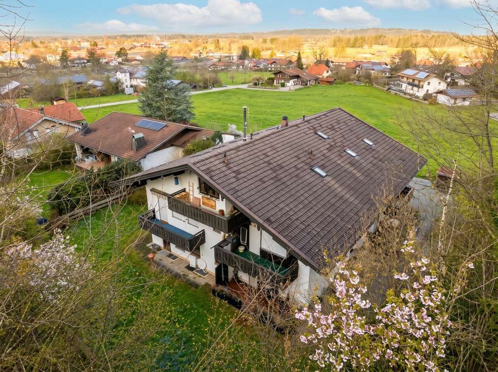 Immobilie in Staudach-Egerndach - Nähe Grassau: Vermietete 1,5-Zimmer-Wohnung in Staudach - Bild 1