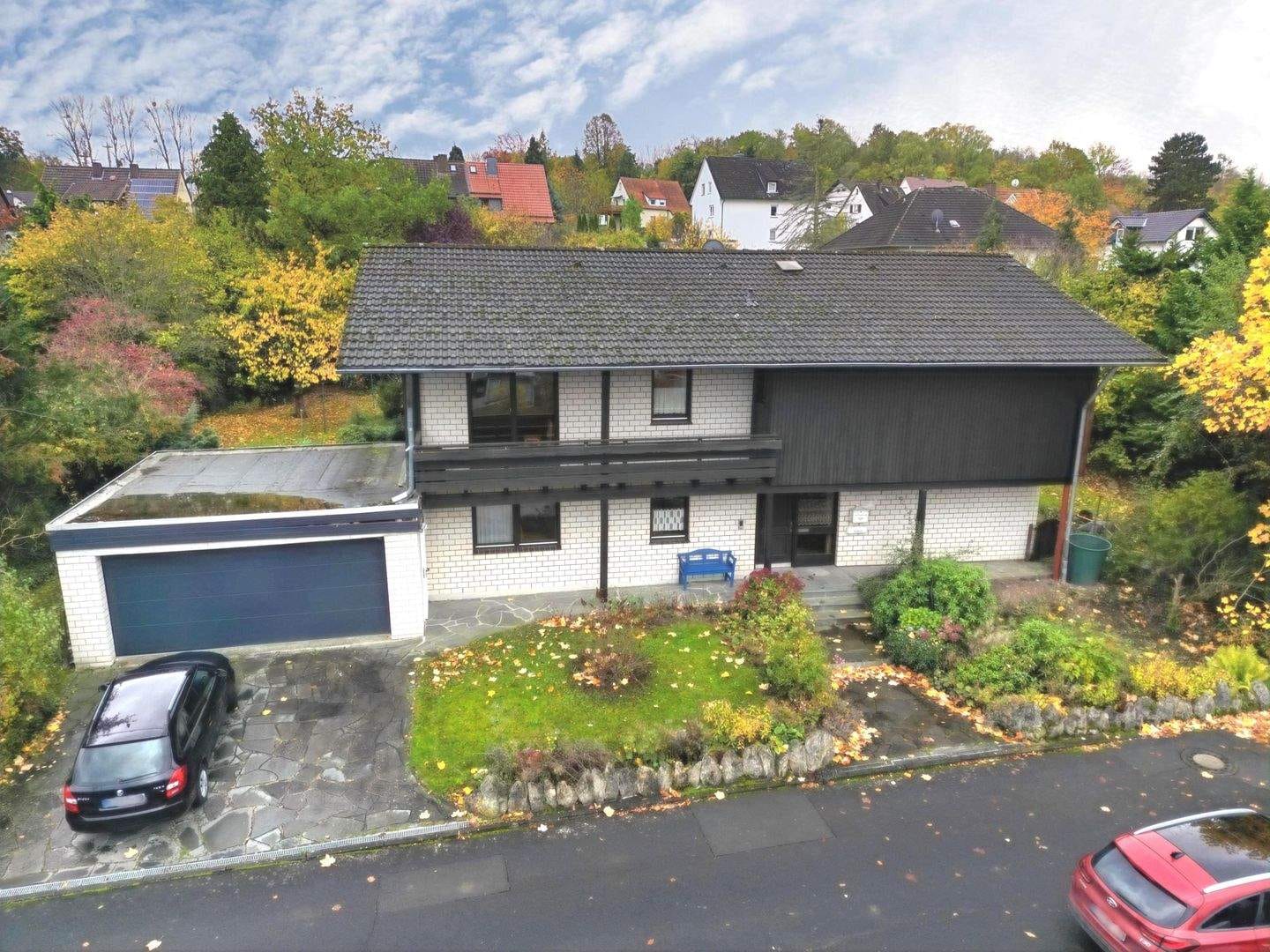 Immobilie in Ahnatal - Lichtdurchflutetes Einfamilienhaus in idyllischer Ortsrandlage von Ahnatal-Weimar - Bild 2