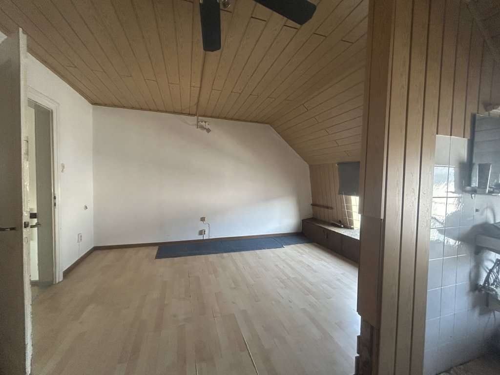 Immobilie in Eschweiler - Raumwunder in Innenstadtlage! Einfamilienreihenhaus mit außergewöhnlich großem Garten - Bild 4