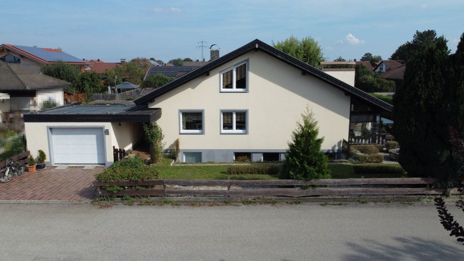 Immobilie in Mettenheim - Raum & Lebensgefühl – Großzügiges Haus auf sonnigem Eckgrundstück - nur 40 Min. von München entfernt - Bild 3
