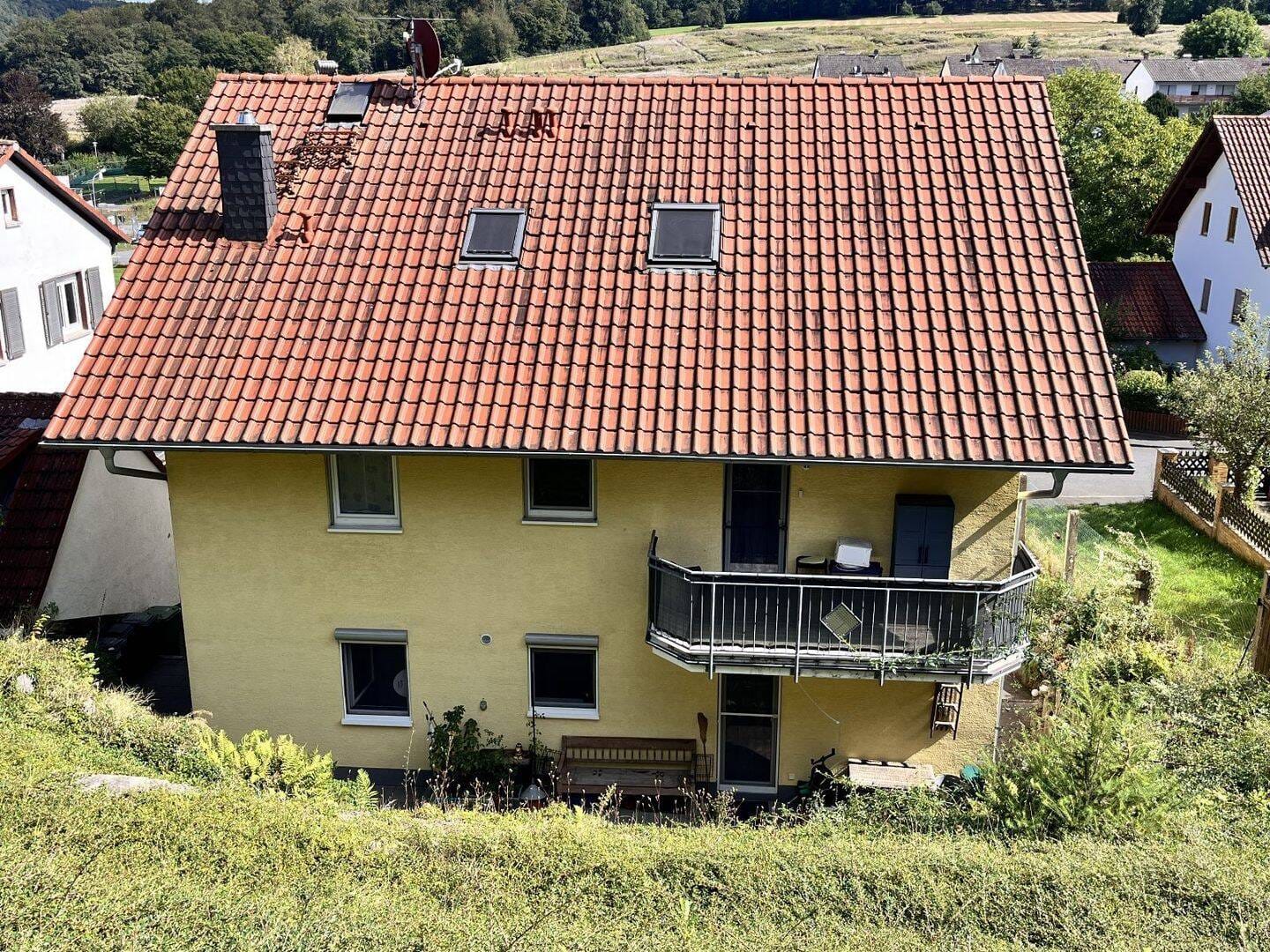 Immobilie in Groß-Umstadt - gepflegtes Mehrfamilienhaus aus 2006 mit 4 Wohnungen in Groß-Umstadt - Bild 0