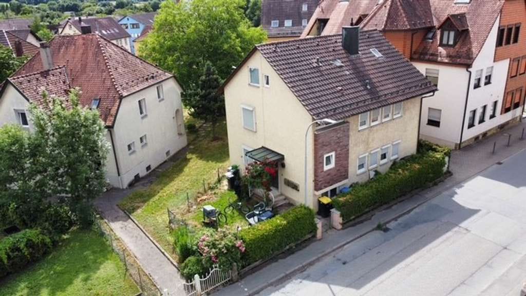 Immobilie in Gundelsheim - Freistehendes 3 Familienhaus - Kapitalanlage zum Schnäppchenpreis - Bild 0