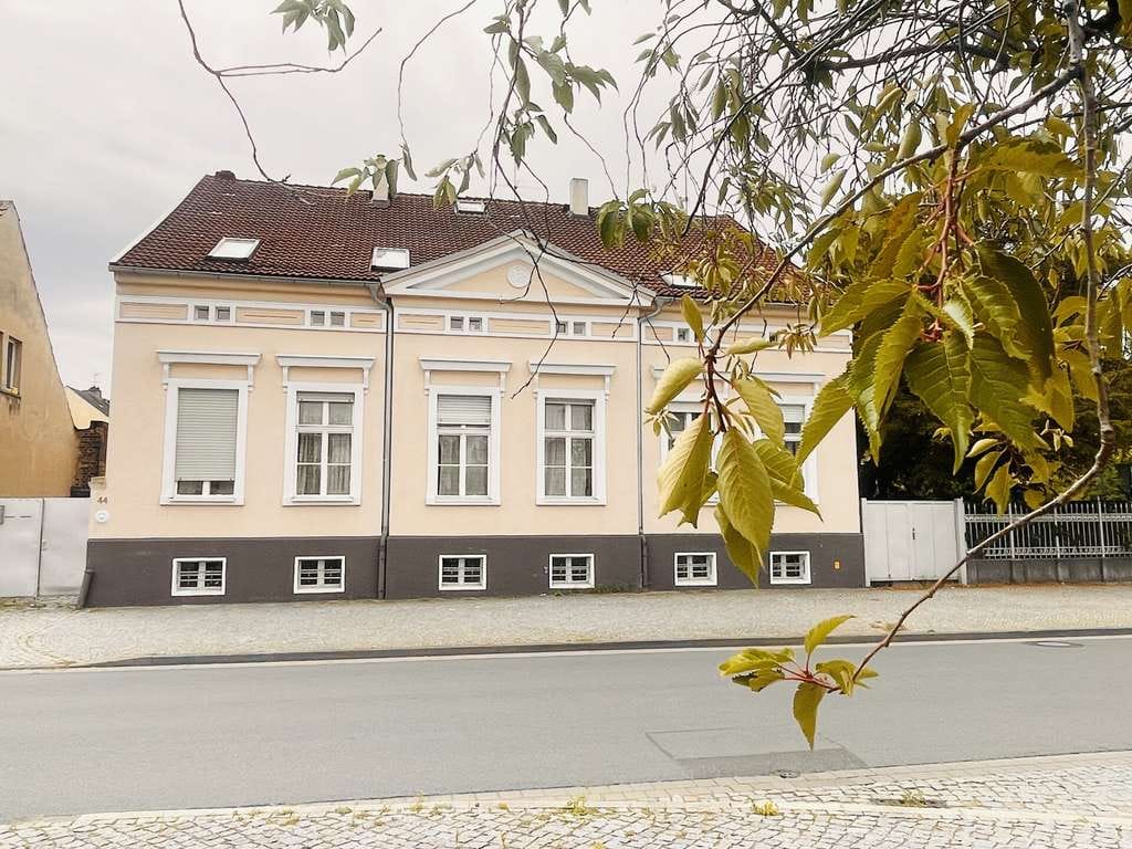 Immobilie in Luckenwalde - Kapitalanleger/Investoren aufgepasst- MFH mit 5 WE + Baugrundstück, nur 1 M. zum Bahnhof Luckenwalde - Bild 1