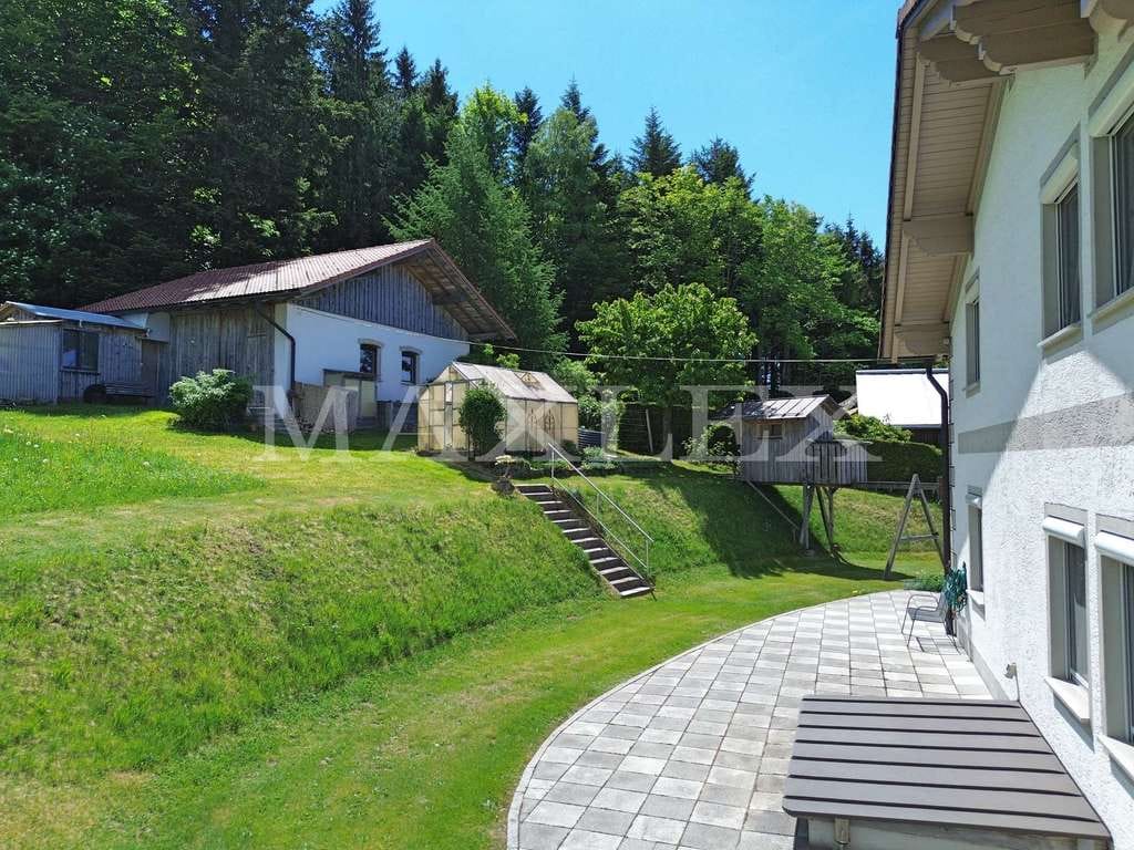 Immobilie in Mauth - Wohnen im Bayerischen Wald – Hochwertiges Zweifamilienhaus - Bild 3
