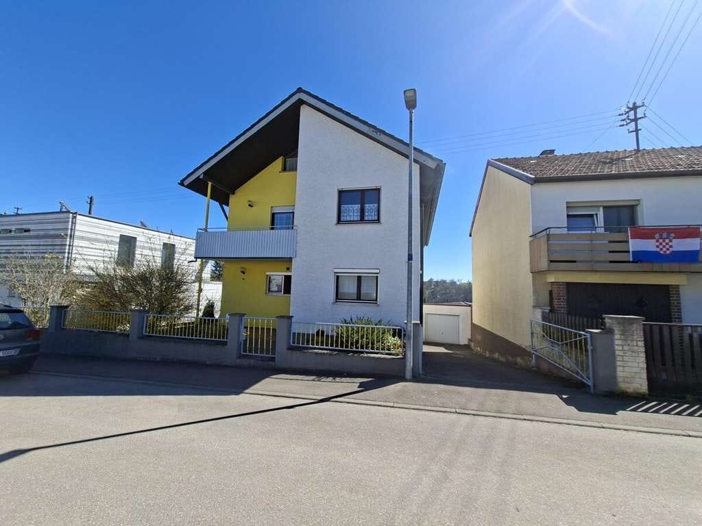 Immobilie in Giengen an der Brenz - Großzügiges, sonniges 
2 - Familienhaus in Giengen/Burgberg - Bild 3