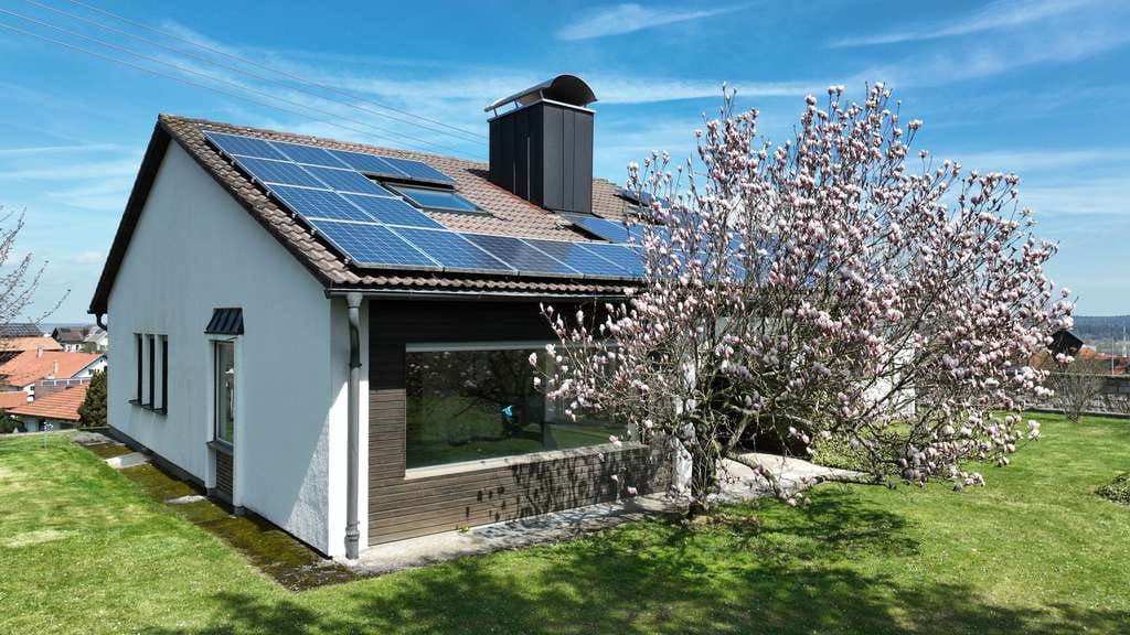 Immobilie in Denklingen - Ihr Traumgrundstück mit Alpenblick – Einfamilienhaus auf 1.425 m² in Denklingen - Bild 2