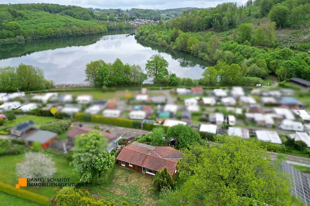 Immobilie in Marienheide - Ferienhausprojekt in außergewöhnlicher Lage an der Lingesetalsperre - Bild 1
