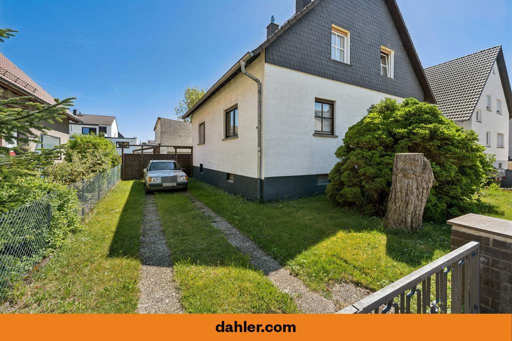 Immobilie in Groß-Zimmern - Mid-Century unter altem Nussbaum - Ein Familienhaus mit Herz und Zeitgeist - Bild 1