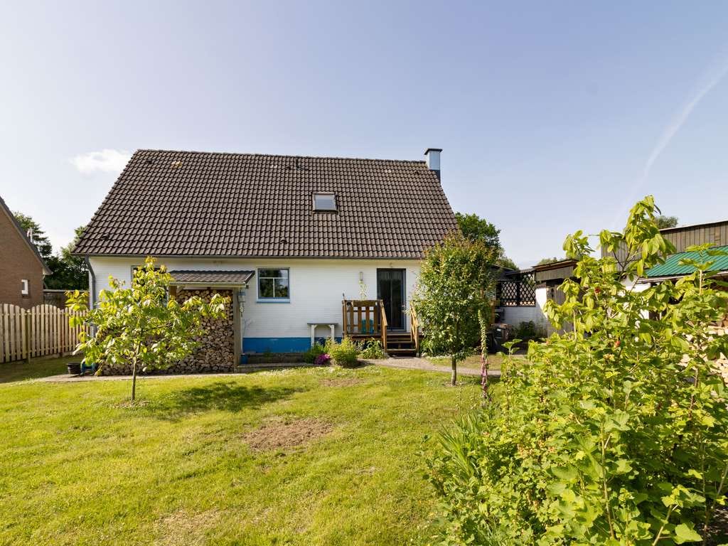 Immobilie in Neuberend - Komplett saniertes Einfamilienhaus mit wasserführendem Holzofen - Bild 0