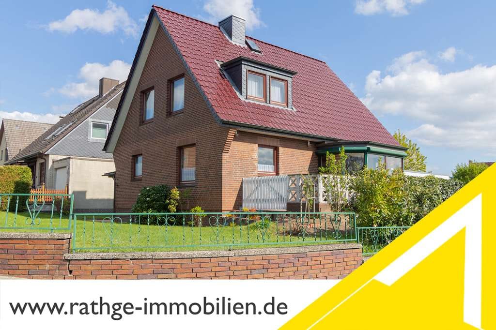 Immobilie in Lauenburg/Elbe - Lauenburg: Tolles Einfamilienhaus für Handwerker und Familien! - Bild 0