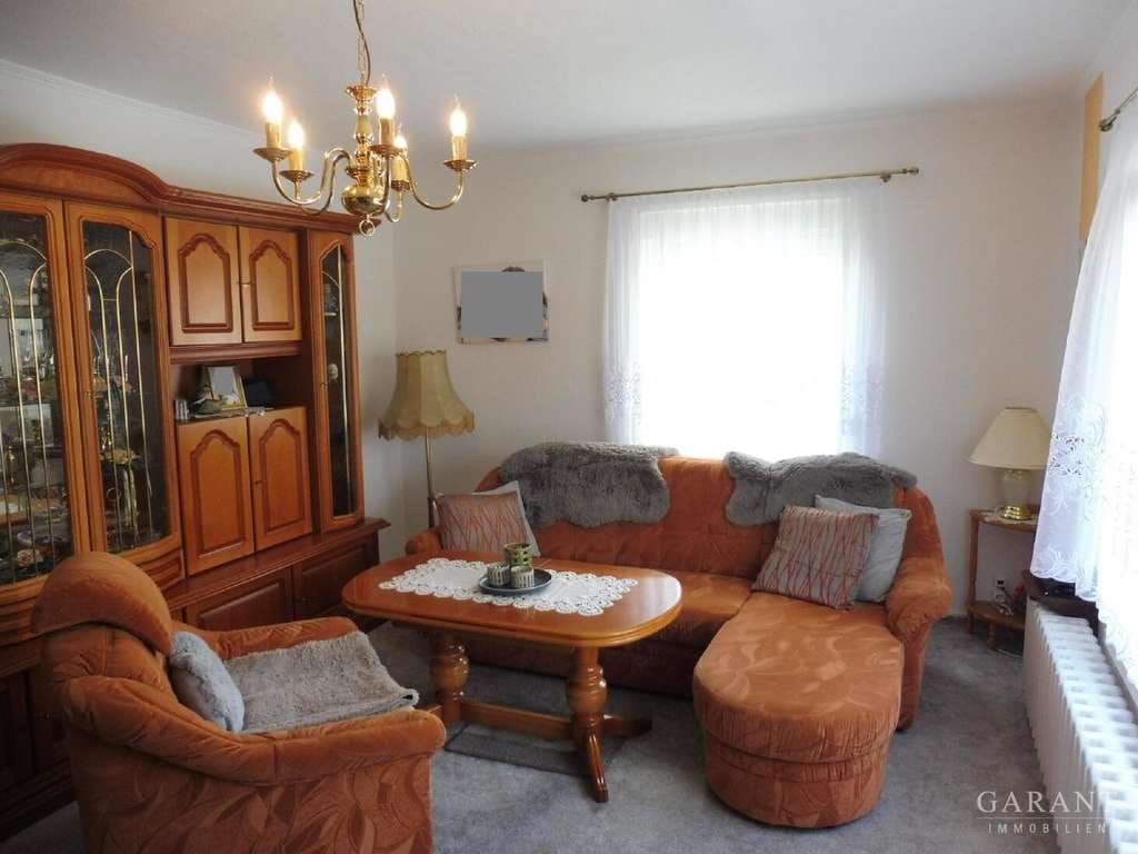 Immobilie in Dommitzsch - Großes Einfamilienhaus mit Grundstück und Nebengelass zu verkaufen - Bild 1