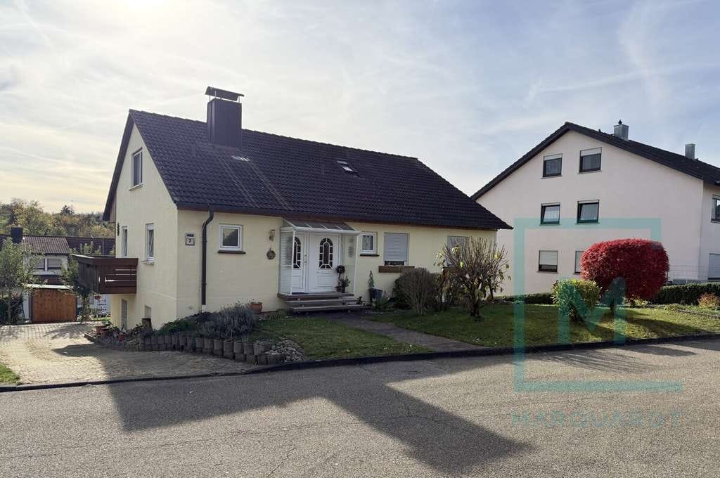 Immobilie in Langenbrettach - Einfamilienhaus mit Doppelgarage in ruhiger Lage - Bild 0
