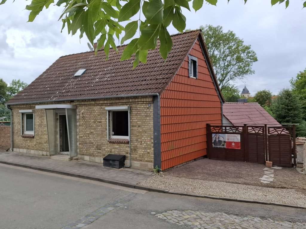 Immobilie in Völpke - Einfamilienhaus in Völpke – sofort beziehbar – Ausbaupotenzial - Bild 0