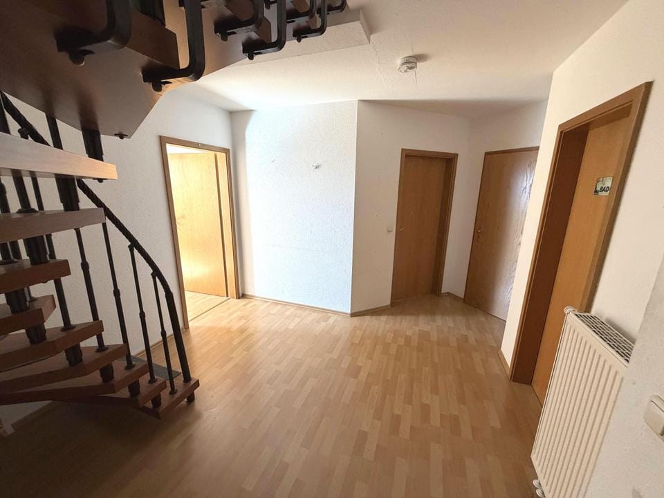 Immobilie in Bad Sulza - Attraktive Maisonettewohnung mit Carport, viel Platz in gut angebundener Lage! - Bild 0