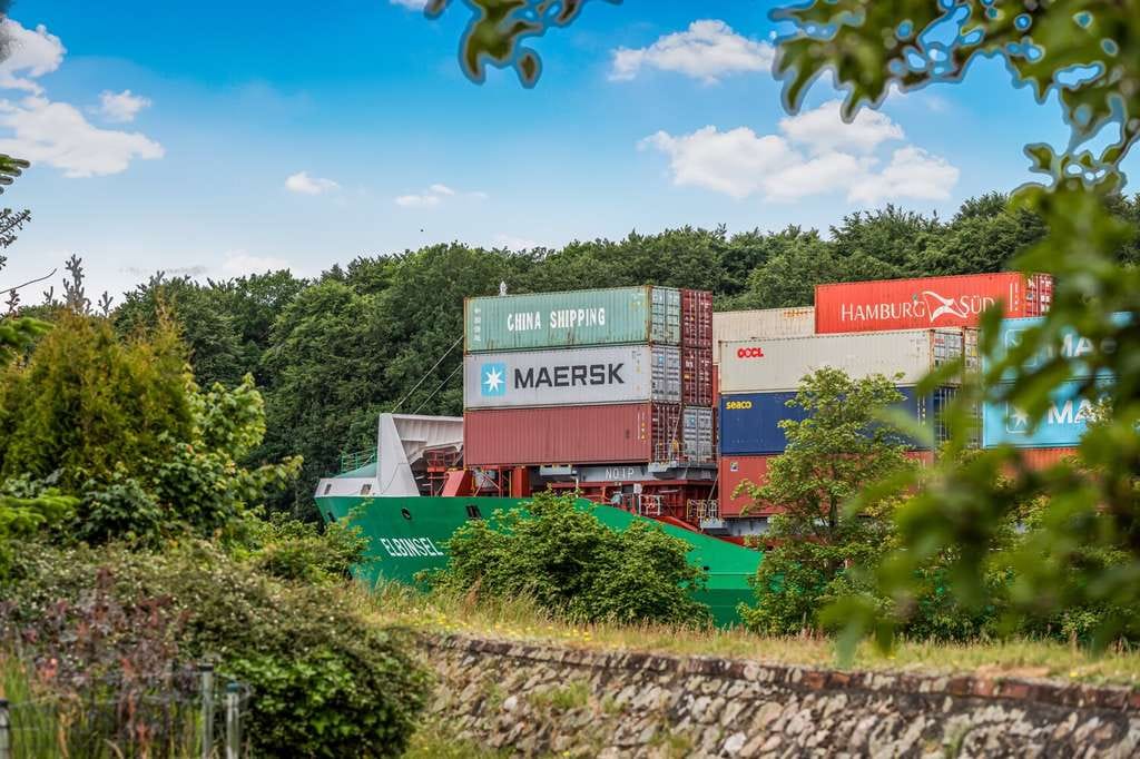 Immobilie in Westerrönfeld - Wohnen mit Schiffsverkehr: Charmantes Einfamilienhaus mit Einliegerwohnung am Nord-Ostsee-Kanal - Bild 3