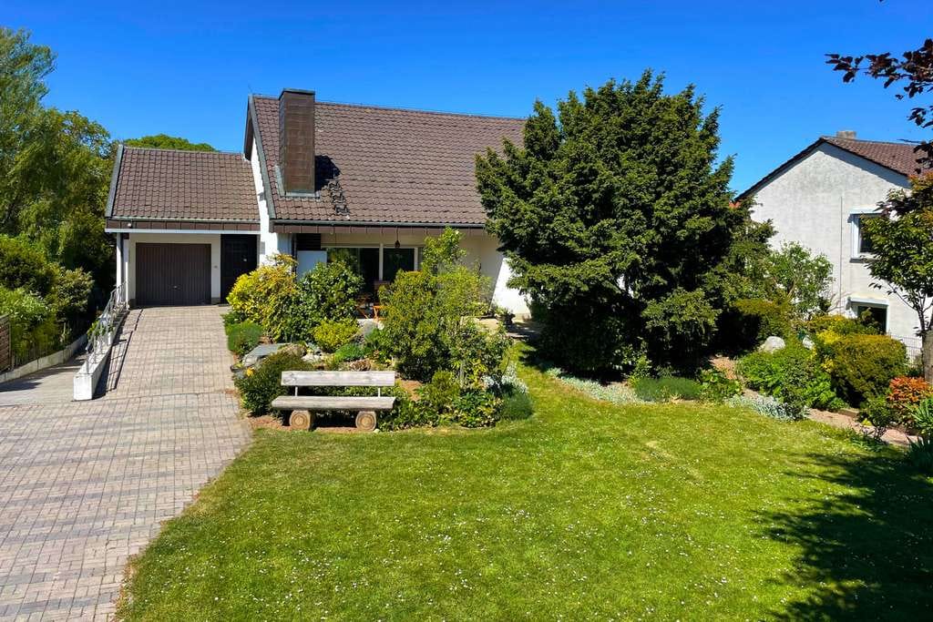 Immobilie in Kirchheim an der Weinstraße - Einmaliges Grundstück (1.589 m²) mit Einfamilienhaus, Traumgarten und viel Potenzial - Bild 0