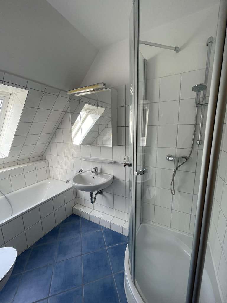 Immobilie in Petershagen - Einfamilienhaus mit Einliegerwohnung
 - Bild 3
