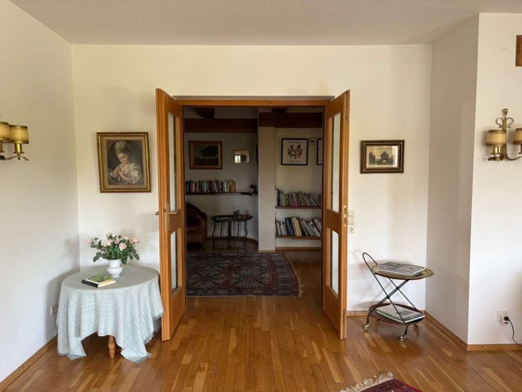 Immobilie in Bad Bellingen - Landhausvilla mit großem Grundstück - Bild 4