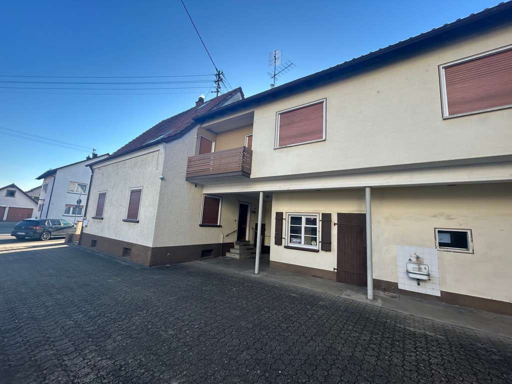 Immobilie in Kuhardt - 8-Zimmer Einfamilienhaus in Kuhardt mit Garten - Bild 1