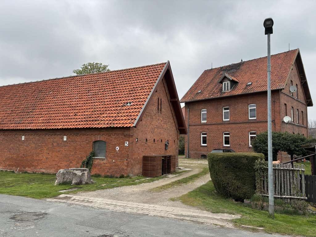 Immobilie in Pattensen - Großzügiges Wohnen in ruhiger Umgebung - Bild 1