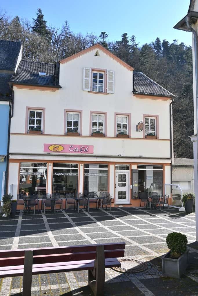 Immobilie in Bad Bertrich - Wohn & Geschäftshaus mitten in der Fußgängerzone - Bild 2
