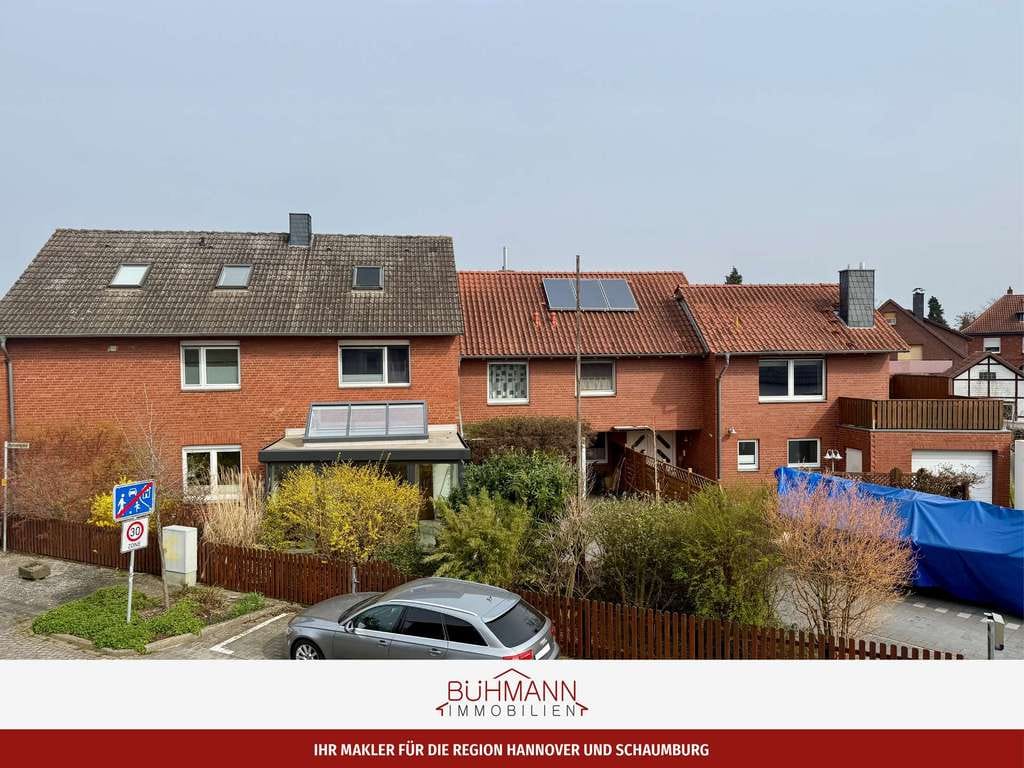 Immobilie in Wunstorf - 31515 Steinhude – Einfamilienhaus mit zwei Einliegerwohnungen in guter Lage - Bild 0