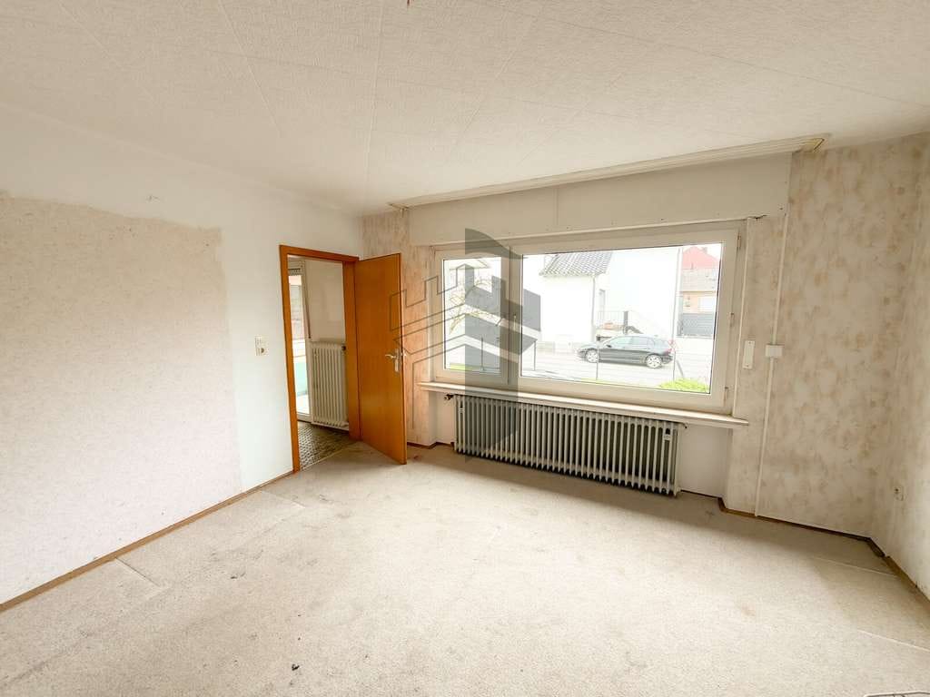 Immobilie in Kamen - KAMEN-METHLER: Viel Raum zum Selbstausbau - entkerntes EFH mit idyllischem Garten - Bild 2