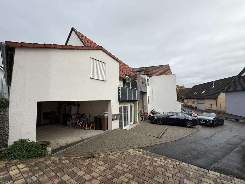 Immobilie in Bretzfeld - Attraktives 5-Familienhaus in zentraler Lage von Bretzfeld – Ausbaupotenzial auf bis zu 7 Einheiten - Bild 3