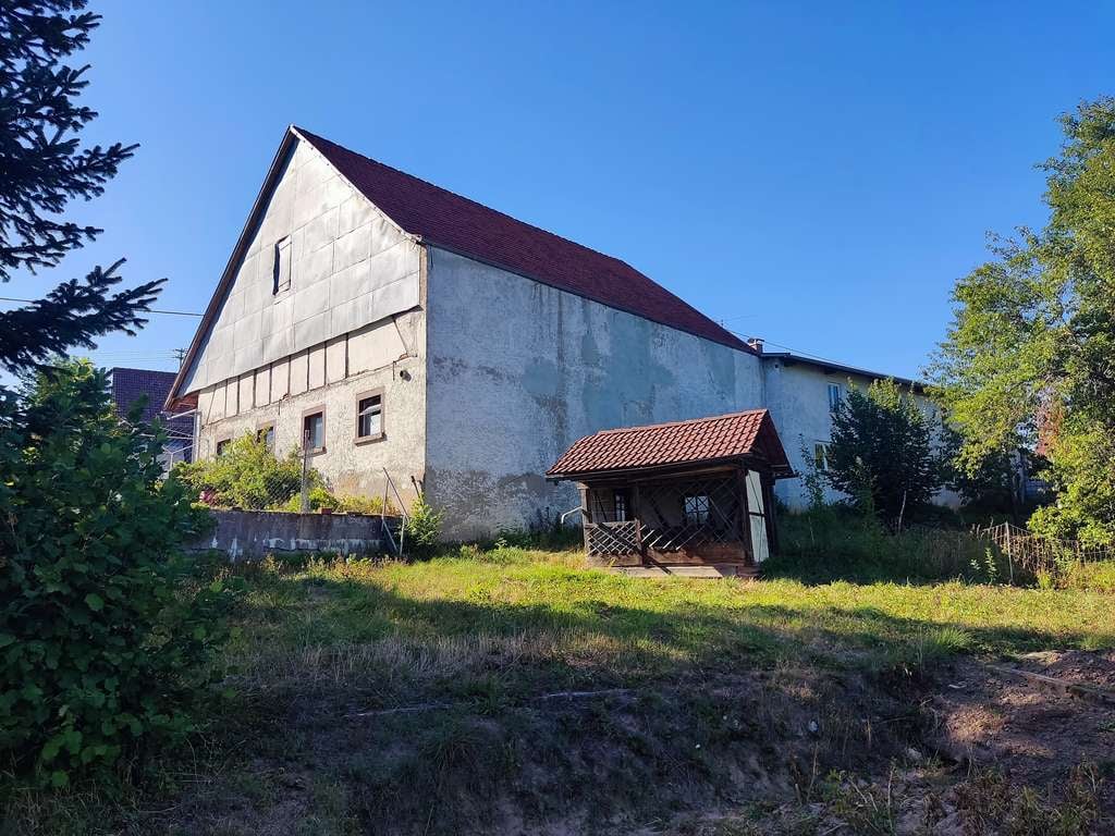 Immobilie in Ravenstein - Außergewöhnliches Anwesen mit erheblichem Potenzial und viel Platz  - Bild 2