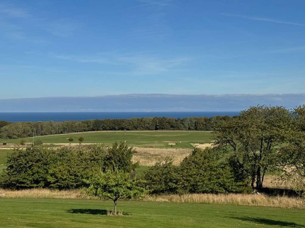 Immobilie in Lohme - Exklusives Apartment auf dem Anwesen Schloss Ranzow - Abschlag mit Ostseeblick 18-Loch Golfplatz - Bild 1