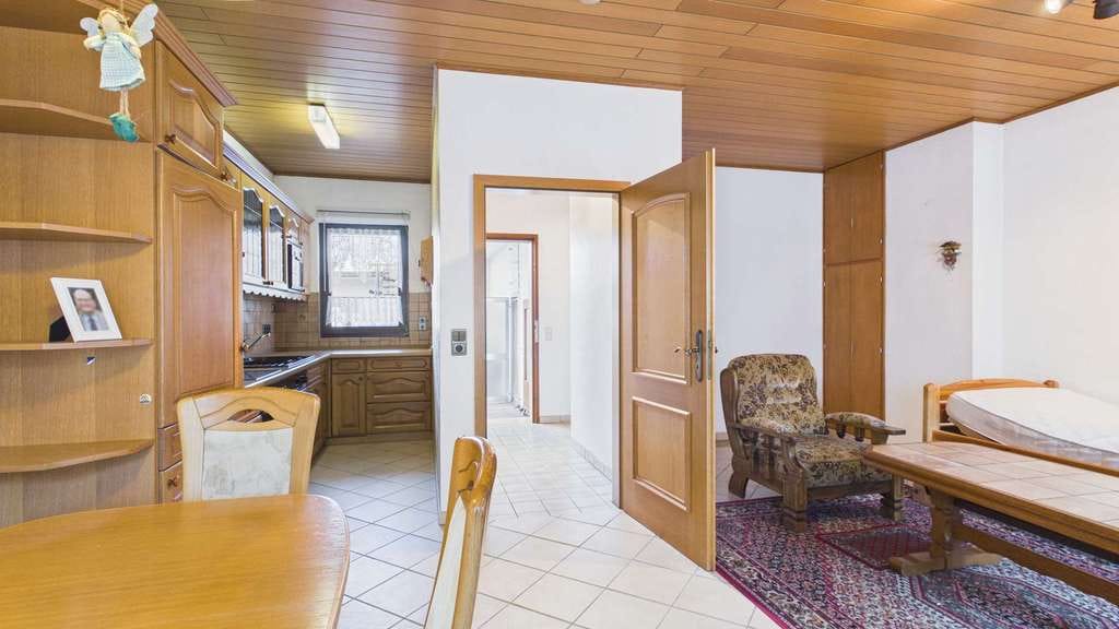 Immobilie in Grafschaft - Charmantes Haus mit Nebengebäuden und viel Entwicklungspotenzial in Lantershofen zu verkaufen - Bild 3