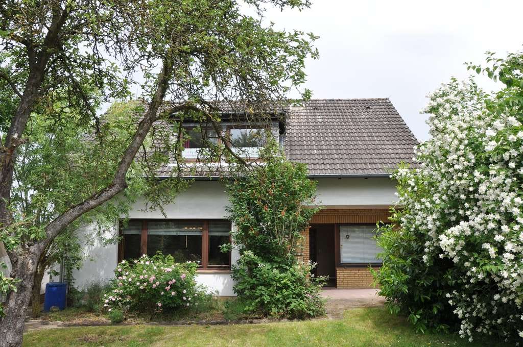 Immobilie in Wendeburg - EFH mit Vollkeller und Garage im Wendeburger Land - Bild 1