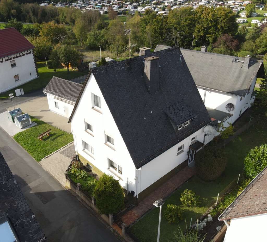 Immobilie in Weilburg - Einfamilienhaus in toller Lage mit schönem großen Gartenhaus - Bild 3