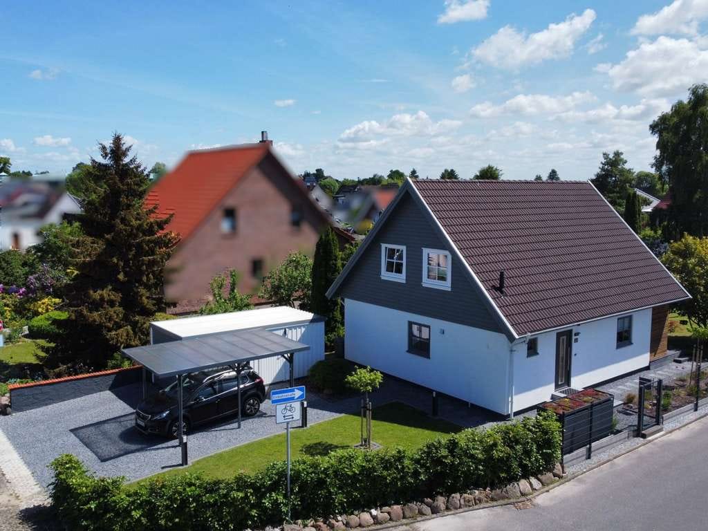 Immobilie in Marlow - Ein Ort zum Wurzeln schlagen – stilvoll modernisiertes Einfamilienhaus mit sonnigem Garten in Marlow - Bild 1