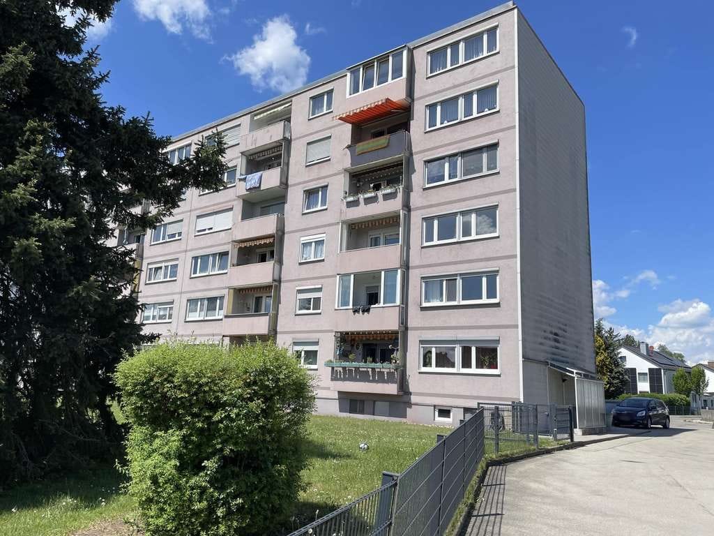 Immobilie in Buchloe - RENOVIERTE 3-ZIMMER-WOHNUNG IN BAHNHOFSNÄHE - Bild 0