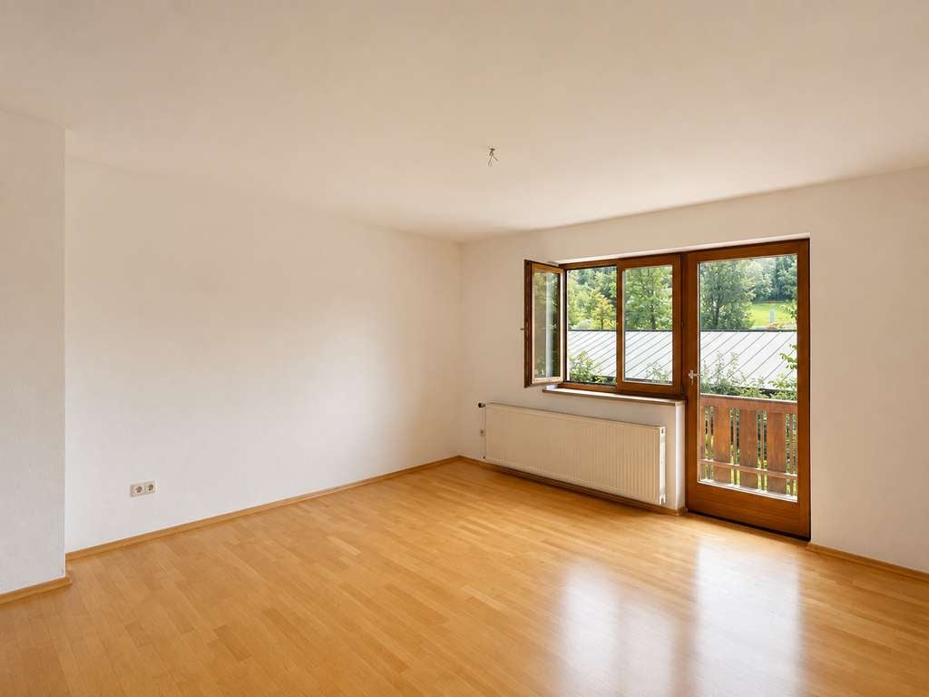 Immobilie in Berchtesgaden - Vielseitiges Wohn- und Geschäftshaus – Gewerbe, Wohnen & 8 Garagen - Bild 1