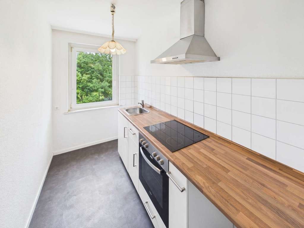 Immobilie in Burgdorf - Gepflegte 2-Zimmer-Wohnung mit Balkon und Blick ins Grüne in Burgdorf - Bild 2
