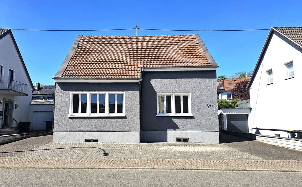Immobilie in Saarlouis - Freistehendes Wohnhaus f. 1-2 Parteien mit Wintergarten, Garage und Garten in guter Lage v. Roden - Bild 2