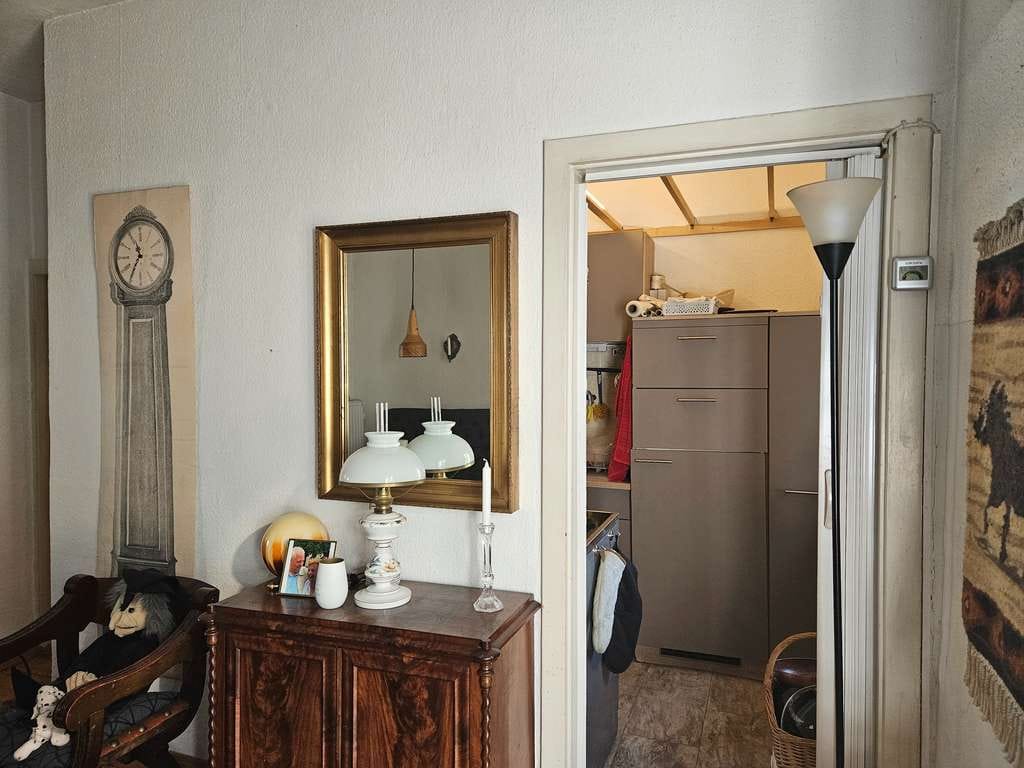 Immobilie in Detmold - Detmold-Hiddesen: Flexibles Hauskonzept - perfekt für Teilvermietung, WGs oder Handwerker - Bild 2