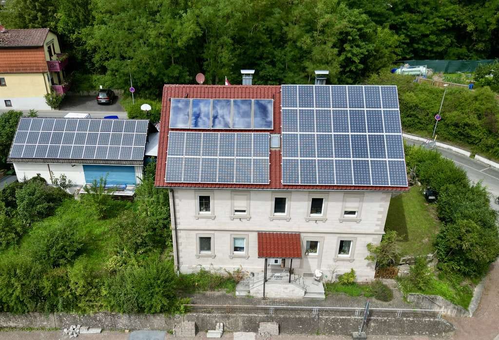 Immobilie in Ebrach - Geräumiges 8-Zimmer-Haus in Ebrach mit 235 m² Wohnfläche - Bild 1