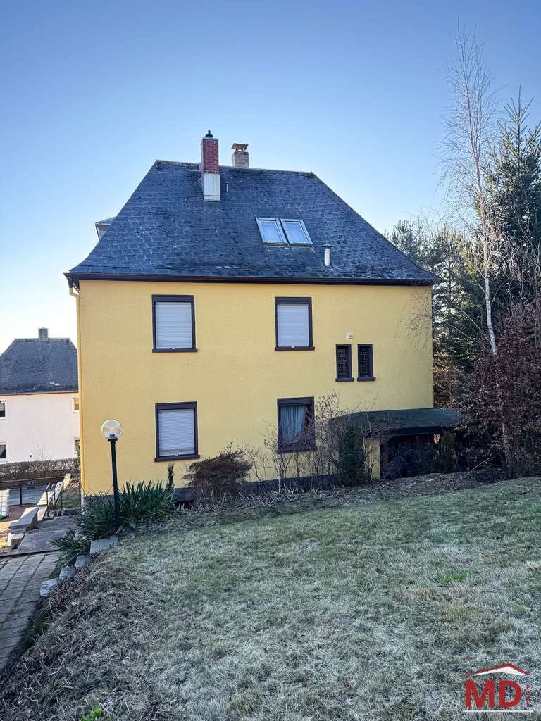 Immobilie in Oelsnitz/Erzgeb. - Großzügiges Einfamilienhaus in herrlicher Lage mit viel Potenzial zum Um- und Ausbau - Bild 0