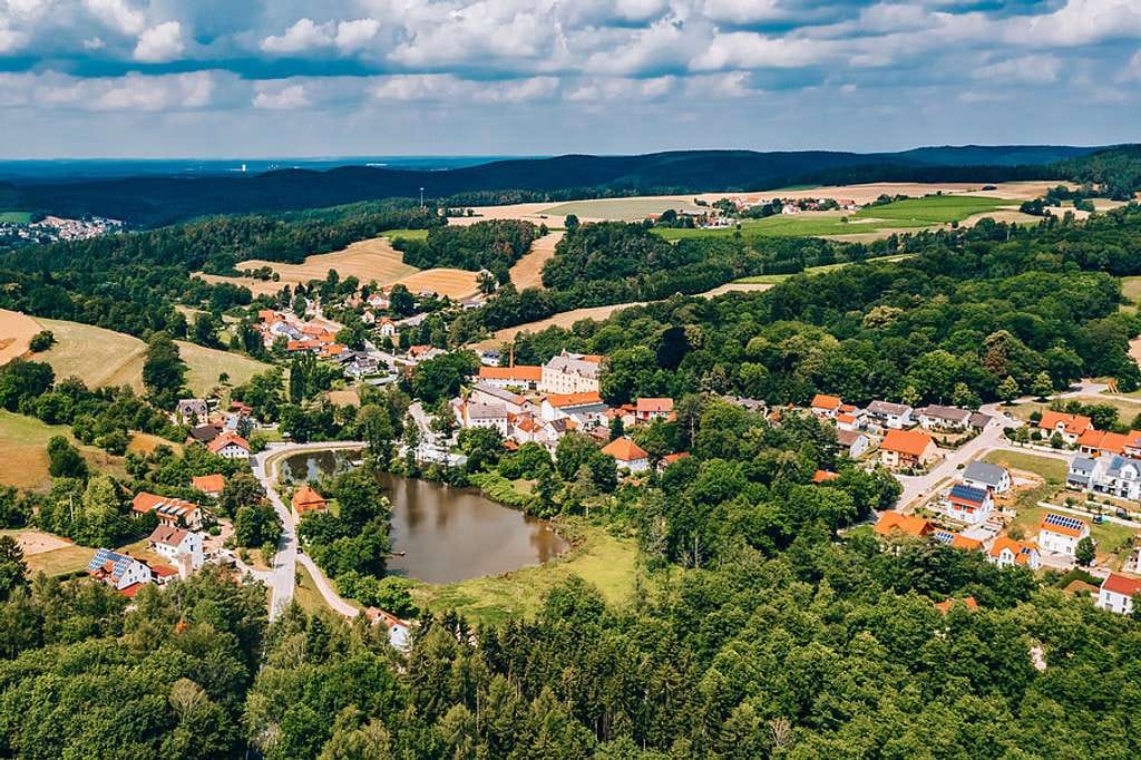 Immobilie in Regenstauf - Mehrparteienhaus in Regenstauf - Bild 0