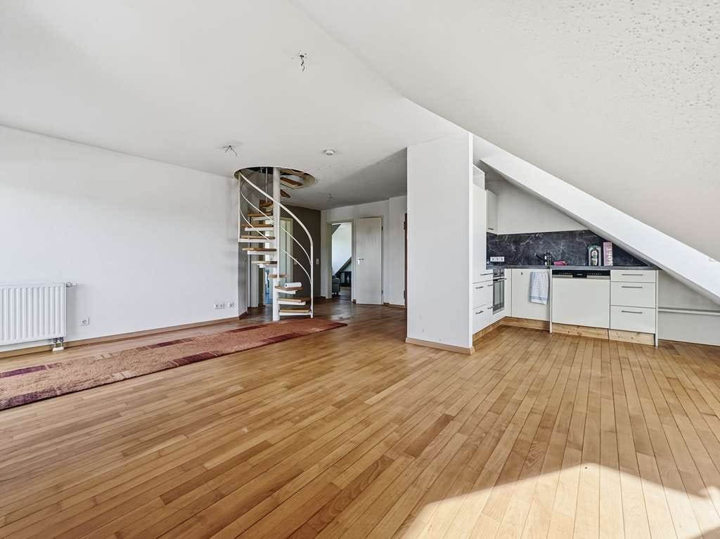 Immobilie in Langenargen - 3,5 Zi. Dachgeschoss Wohnung mit 2x TG Stellplätzen - Sofort Bezugsfrei - Bild 3