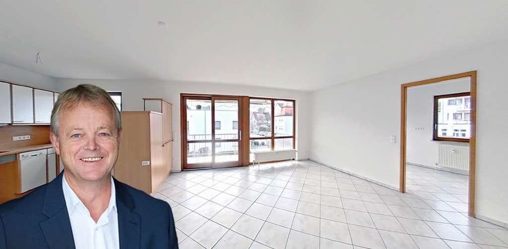 Immobilie in Eningen unter Achalm - Barrierefreie 3-Zimmer-Wohnung mit Balkon und 1 Tiefgaragenstellplatz - Eningen u.A. - Bild 0