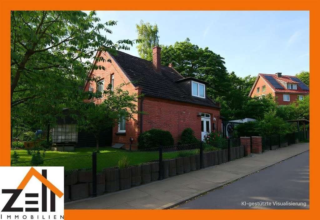 Immobilie in Lauenburg/Elbe - * Freistehendes Einfamilienhaus * Garten * Garage u. Carport * viel Platz und Potenzial * - Bild 1