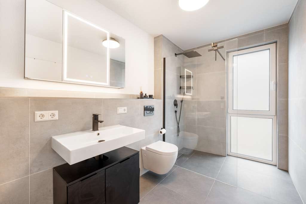 Immobilie in Untergruppenbach - Vermietetes Dachgeschoss‑Apartment mit Luft/Wasser‑Wärmepumpe – gepflegte Kapitalanlage in Untergrup - Bild 3